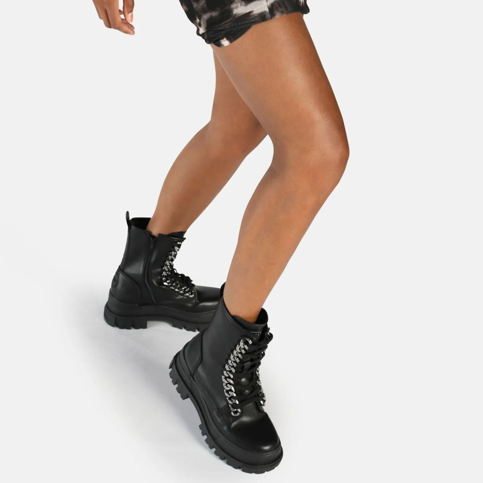 aspha_chain_laceup_mid_ankleboot_vegan_1.webp Women BUFFALO Ankle Boots^Aspha Chain Laceup Mid Ankle-Boot Vegan