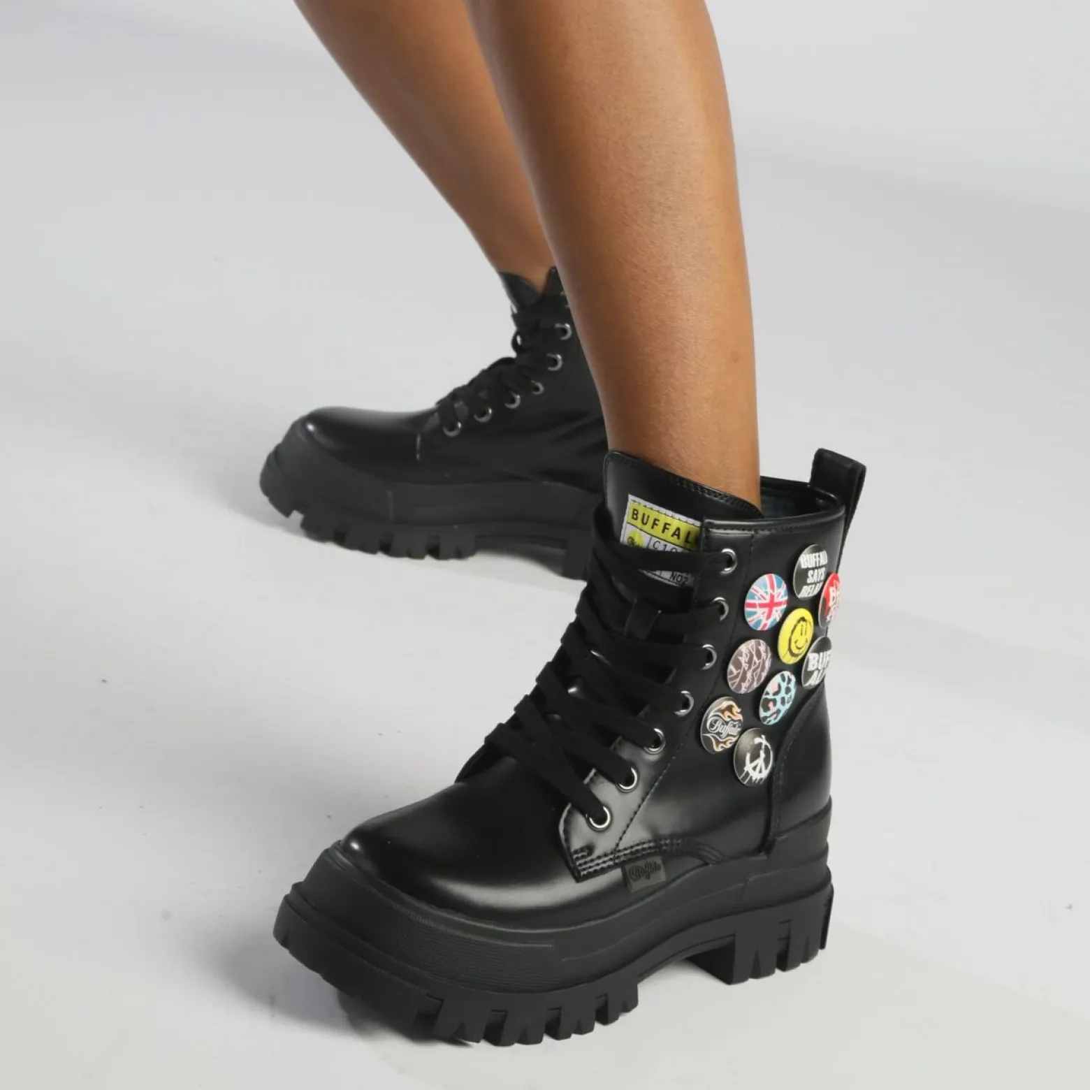 aspha_rld_buttons_ankle_boot_vegan_1.webp Women BUFFALO Ankle Boots^Aspha Rld Buttons Ankle Boot Vegan