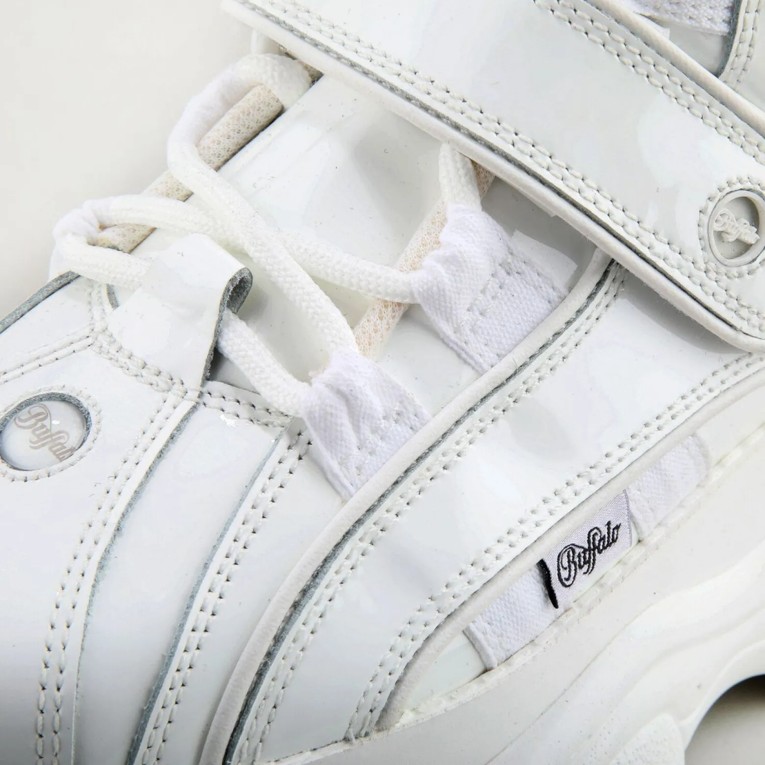 classic_high_patent_2.webp Women BUFFALO Classics^Classic High Patent