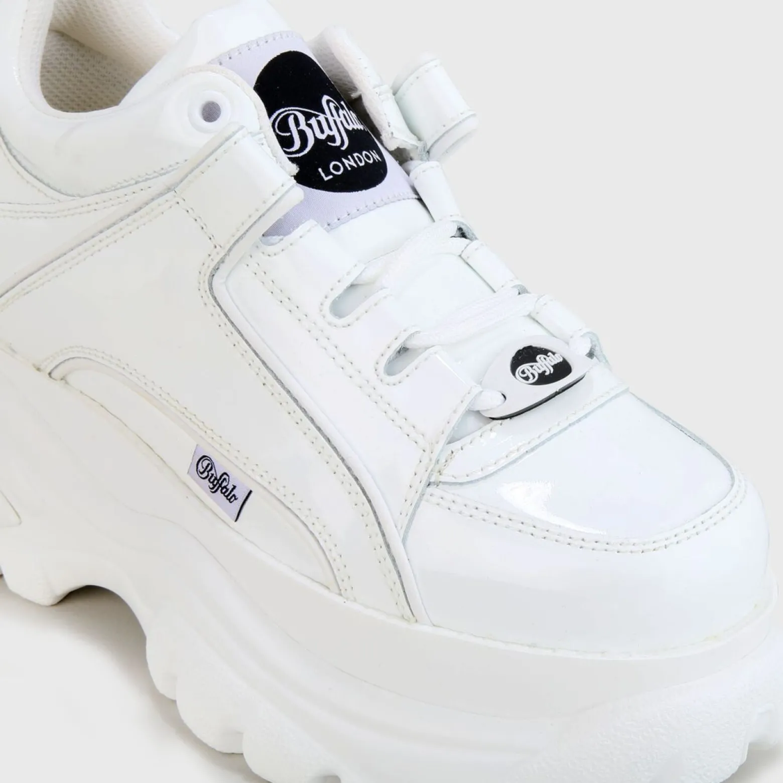 classic_sneaker_low_patent_leather_2.webp Women BUFFALO Classics^Classic Sneaker Low Patent Leather