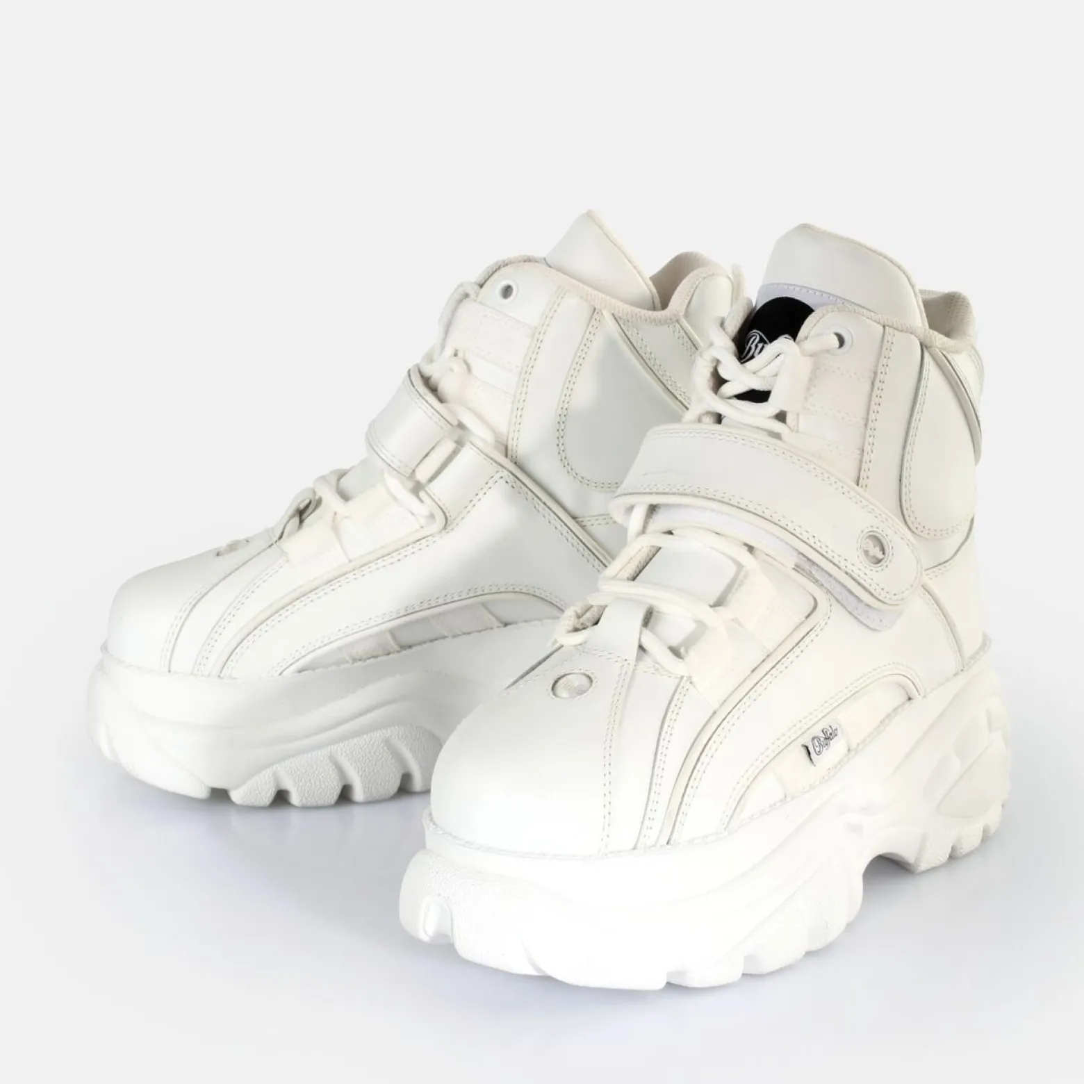classic_sneaker_men_patent_leather_3.webp Men BUFFALO Men Shoes^Classic Sneaker Men Patent Leather