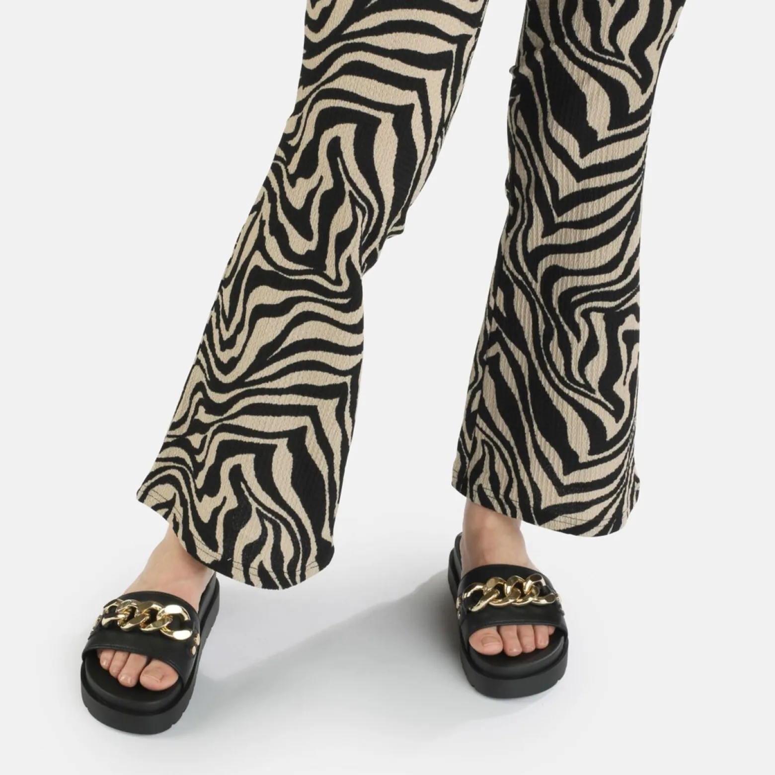 eve_chain_platform_sandals_vegan_1-1.webp Women BUFFALO Vegan Shoes^Eve Chain Platform Sandals Vegan