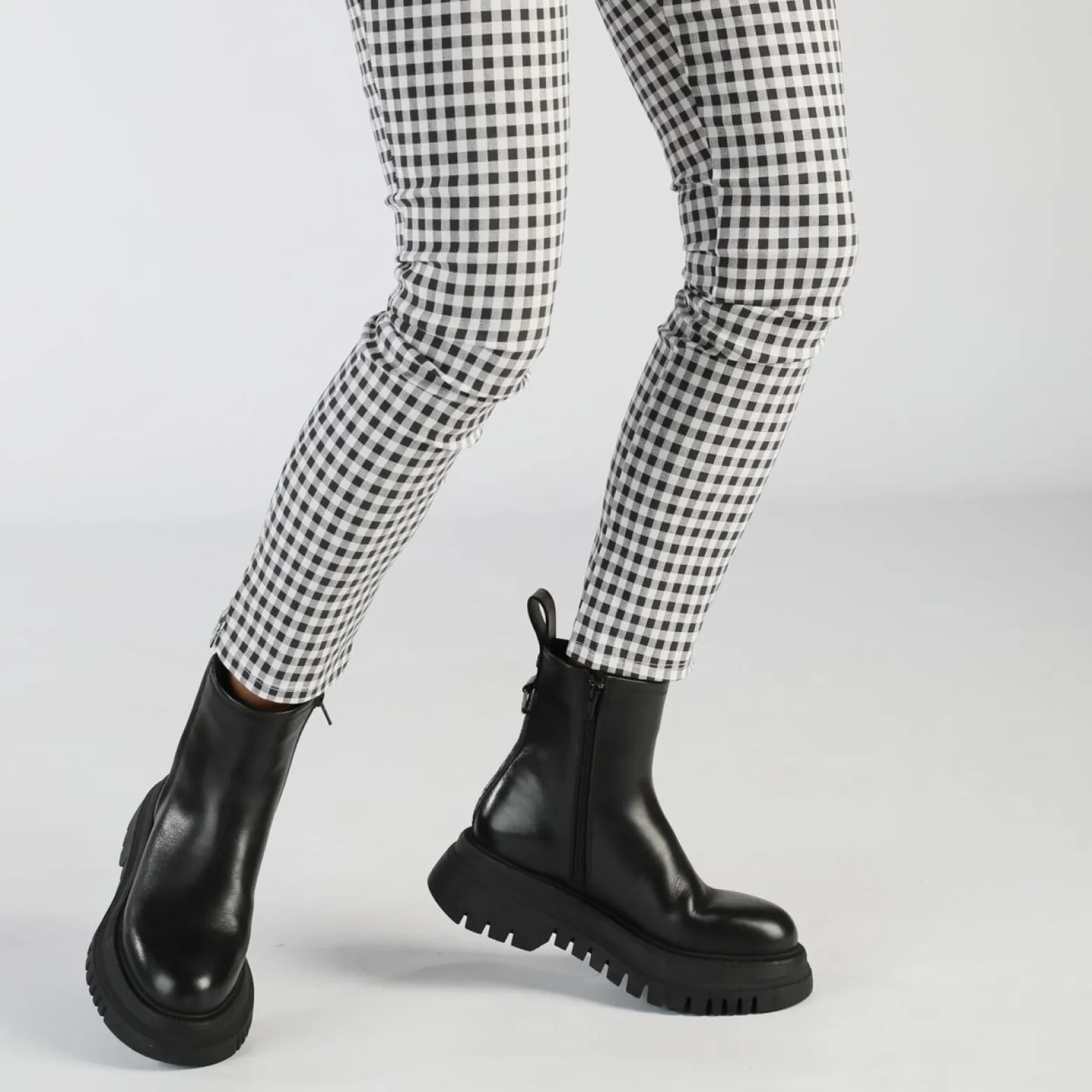 shade_zip_mid_ankle_boot_1-1.webp Women BUFFALO Ankle Boots^Shade Zip Mid Ankle Boot